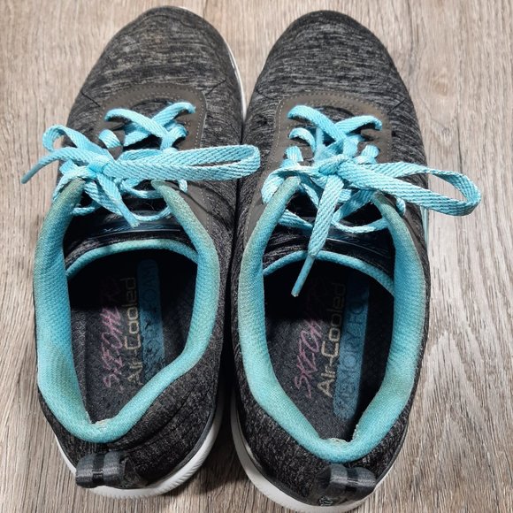 Sketchers Air-Cooled Memory Foam Size 7 - Picture 5 of 15